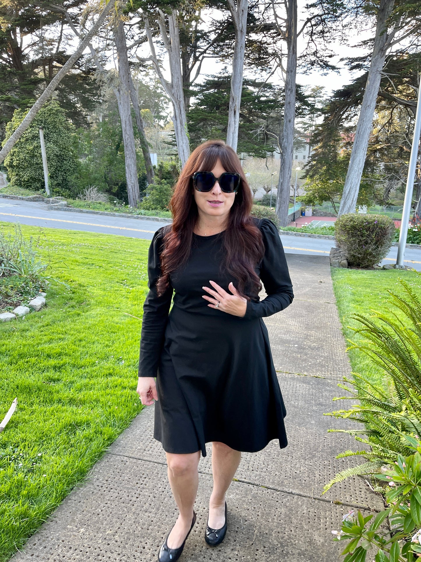 Women's black long sleeve t-shirt